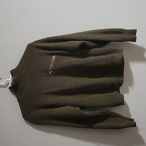Vintage olive sweater size M